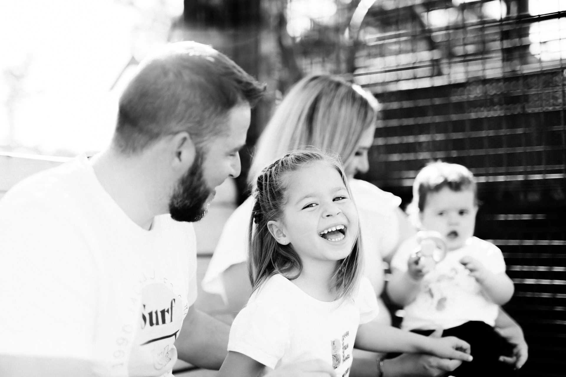 cheveux bonheur sourire blanc chemise